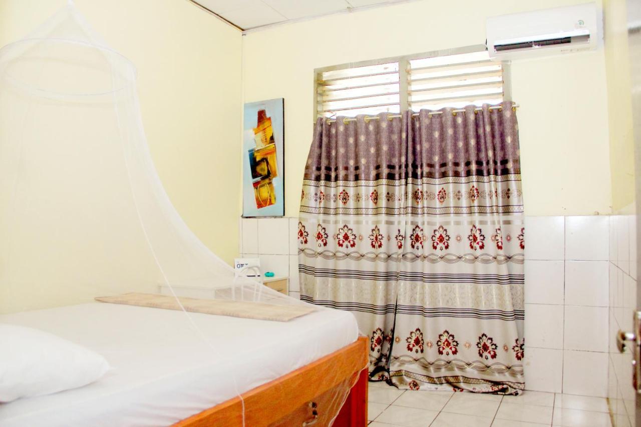 Rumah Singgah Manado Eksteriør billede